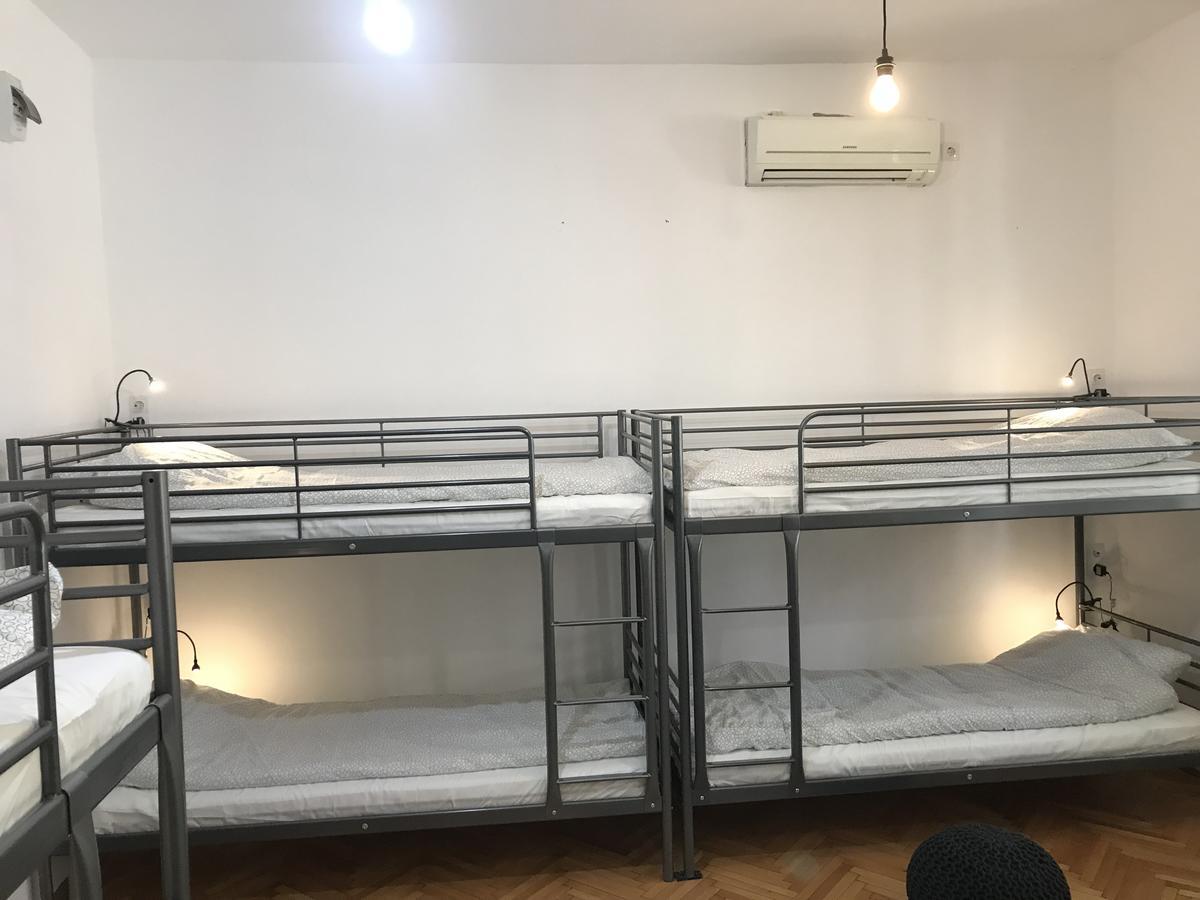 טימישוארה Passpartout Hostel מראה חיצוני תמונה