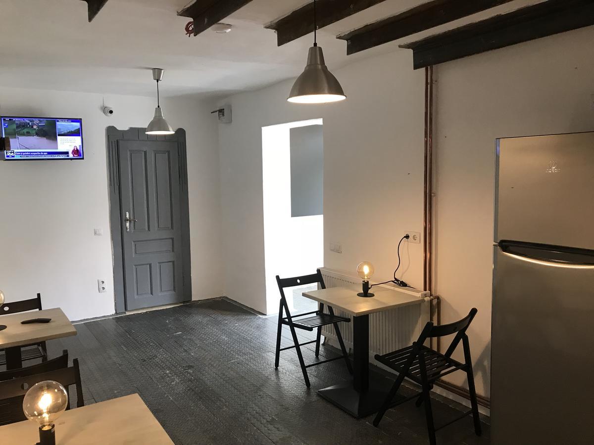 טימישוארה Passpartout Hostel מראה חיצוני תמונה