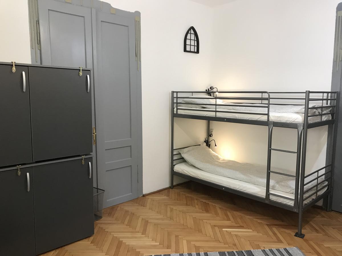 טימישוארה Passpartout Hostel מראה חיצוני תמונה