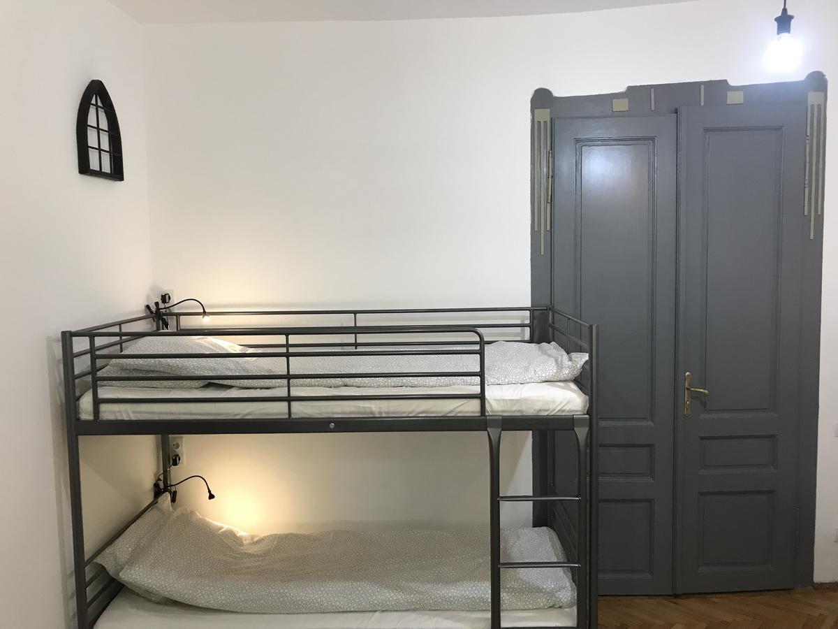 טימישוארה Passpartout Hostel מראה חיצוני תמונה
