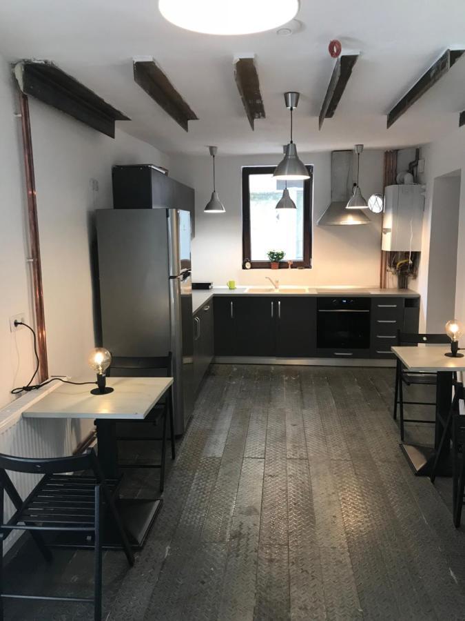 טימישוארה Passpartout Hostel מראה חיצוני תמונה
